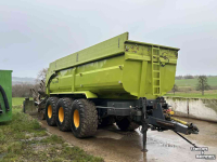 Benne agricole Jako 320 sk