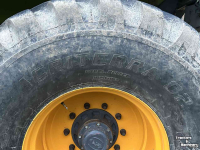 Benne agricole Jako 320 sk