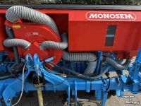 Semoir Monosem NG4. 6 rij maiszaaimachine