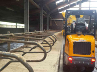 Épandeur de sciure pour des logettes VDMJ Instrooibak, boxenstrooier CV2R