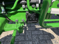 Tracteur pour vignes et vergers John Deere 3046R