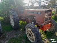 Tracteur Renault 551