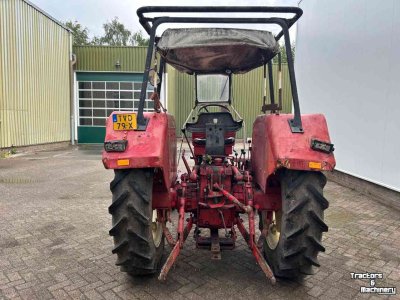 Tracteur International 644