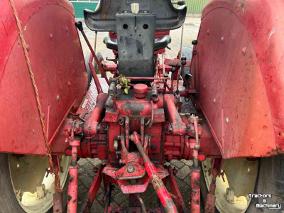 Tracteur International 644