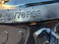 Roues, Pneus, Jantes, Barillets Jumelage BKT 520/70R38 Agrimax RT 765