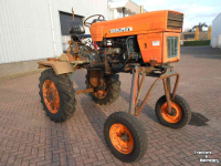 Tracteur Universal 640 portaal