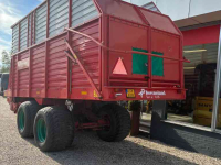 Autochargeuse Kverneland Taarup 470