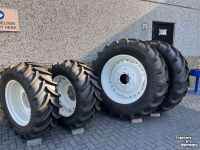 Roues, Pneus, Jantes, Barillets Jumelage Vredestein Nieuw set compleet op verstelbare velgen  440/65R28 en 540/65R38