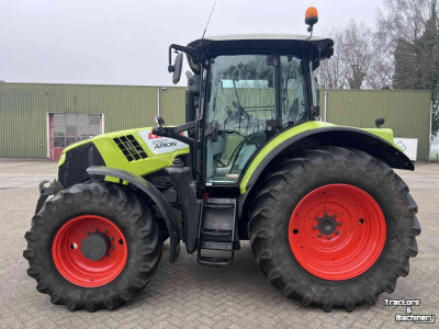 Tracteur Claas Arion 550