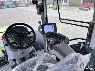 Tracteur Claas Arion 550