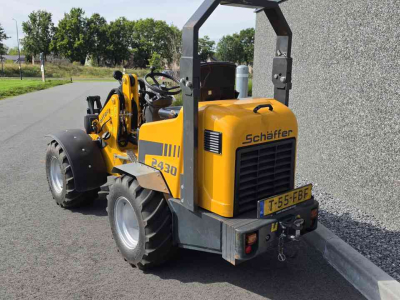 Chargeuse sur pneus Schäffer 2430