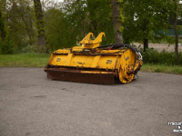 Rotobroyeur Herder kmu 180 klepelmaaier mulcher mower Mähausleger