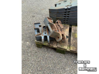 Poids frontaux Ford Ford 10S/40S 40 KG Middentrekhaakgewicht