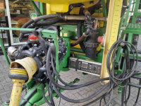 Pulvérisateur trainé John Deere 624