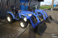 Tracteur Iseki 3217 met voorlader .