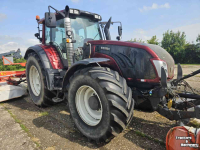 Tracteur Valtra T203 Direct - Trekker met voorlader