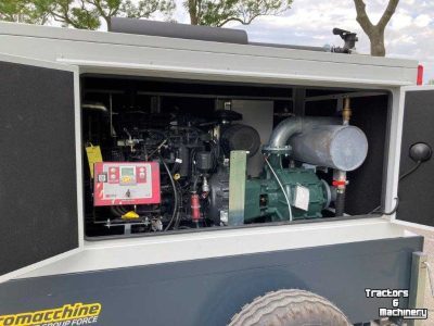 Moteur / Pompe stationair Smits motorpomp waterpomp EMP 02