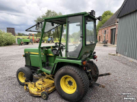 Tracteur pour horticulture John Deere 855 Diesel met maaidek en cabine