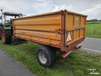 Benne agricole Peecon KW4000 4 tons kipper