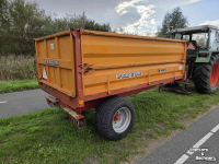 Benne agricole Peecon KW4000 4 tons kipper