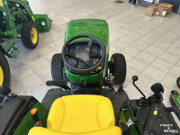 Tracteur pour vignes et vergers John Deere 2032R