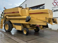 Moissonneuse batteuse New Holland TX 34