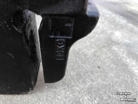 Poids frontaux Kubota Kubota frontgewicht losse gewichten 20kg