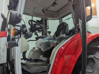 Tracteur Massey Ferguson MF 5S 125