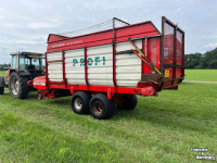 Autochargeuse Pottinger Silo-Profi Opraapwagen Stalvoeren