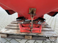 Distributeur d‘engrais Kuhn ZSA 800