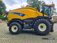 Ensileuse automotrice New Holland FR 9060 hakselaar