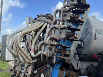 Tonneau de lisier Meyco Meyco Duport Injektiecombi 6700 liter mesttank mestverwerking