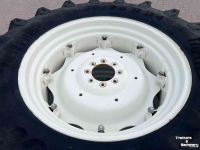 Roues, Pneus, Jantes, Barillets Jumelage Trelleborg 480/70R34 + 380/70R24 verstelbare velgen