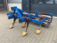 Cultivateur  Diepwoeler 5 tanden met buizenrol