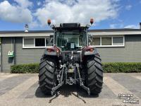 Tracteur Massey Ferguson 5M.125 Dyna-4 Essential