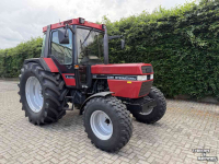 Tracteur Case 844 Plus