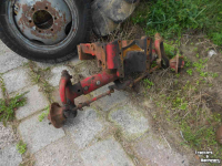 Pièces d‘occasion pour tracteurs International 423
