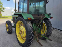 Tracteur John Deere 3040 4WD