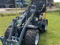 Chargeuse sur pneus Giant G 2200 E X-TRA