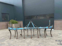 Cultivateur Lemken 13 tands vaste tand cultivator woeler met drukrol