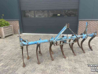 Cultivateur Lemken 13 tands vaste tand cultivator woeler met drukrol
