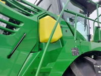 Ensileuse automotrice John Deere 8200i Zelfrijdende Veldhakselaar Nieuw