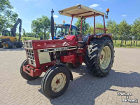 Tracteur International 744