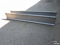 Autres matériel et accessoires de transport et industriels  Aluminium op rijplaat