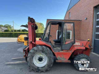 Charriot tous terrains à mât Manitou M 426
