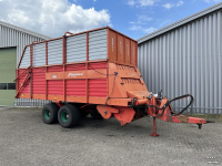 Autochargeuse Kverneland TA465 opraapwagen