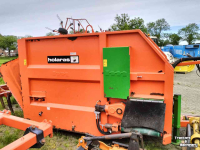 Distributeur de fourrage en bloc Holaras Rabbit 4000