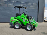 Chargeuse sur pneus Avant 423 mini-shovel