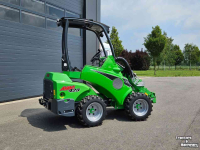 Chargeuse sur pneus Avant 423 mini-shovel