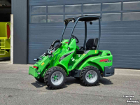 Chargeuse sur pneus Avant 423 mini-shovel
